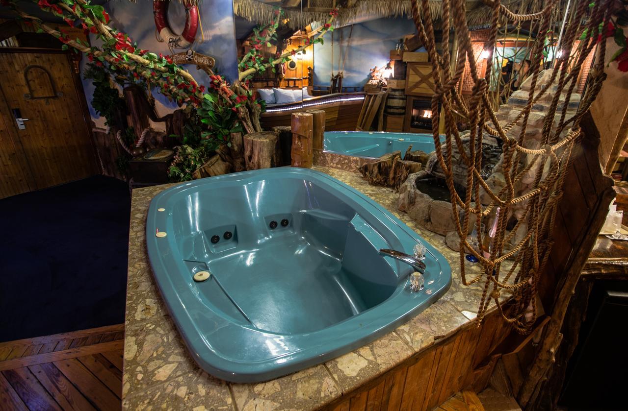 Feather Nest Inn (Adults Only) Черри-Хилл Экстерьер фото