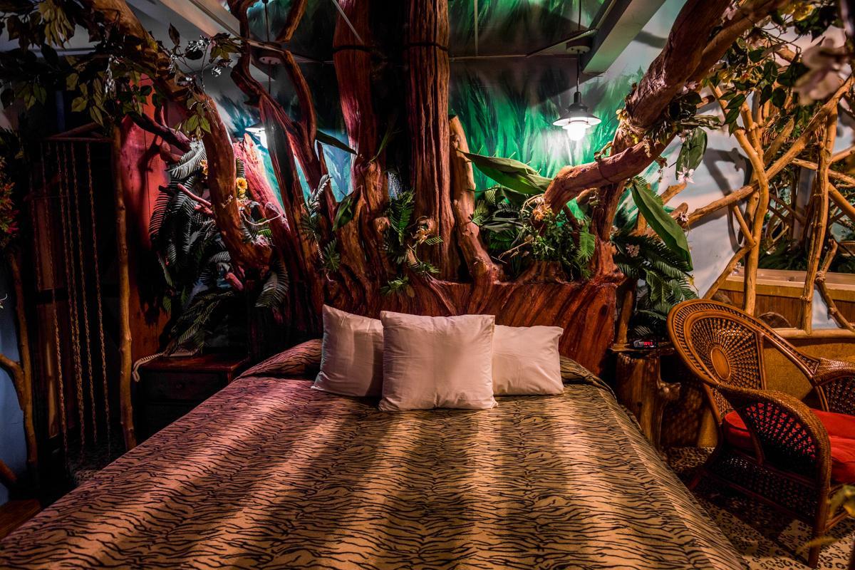 Feather Nest Inn (Adults Only) Черри-Хилл Экстерьер фото