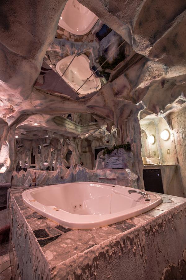 Feather Nest Inn (Adults Only) Черри-Хилл Экстерьер фото