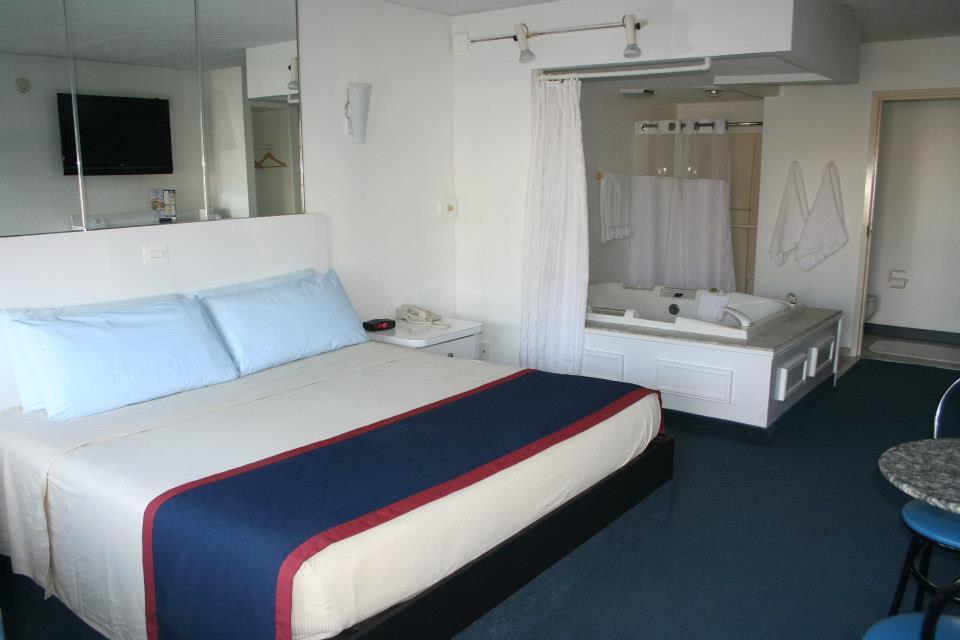 Feather Nest Inn (Adults Only) Черри-Хилл Экстерьер фото